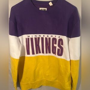 American Eagle Minnesota Vikings sweatshirt